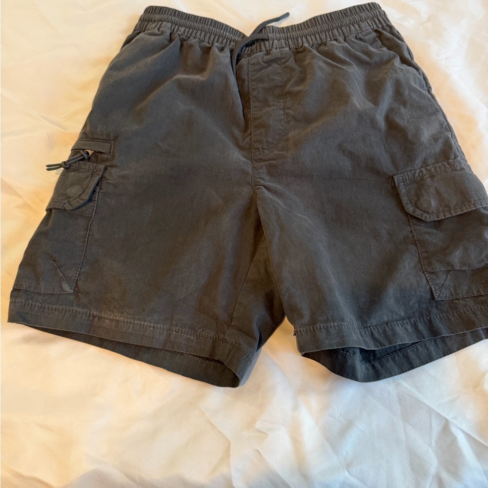 No Boundaries Men's Cargo Shorts - Charcoal
